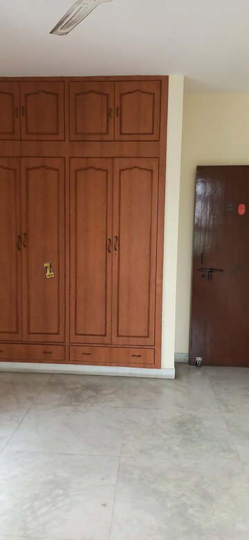 3 BHK Apartment For Rent in Mahalaxmi Apartments Gurgaon, Sector 43