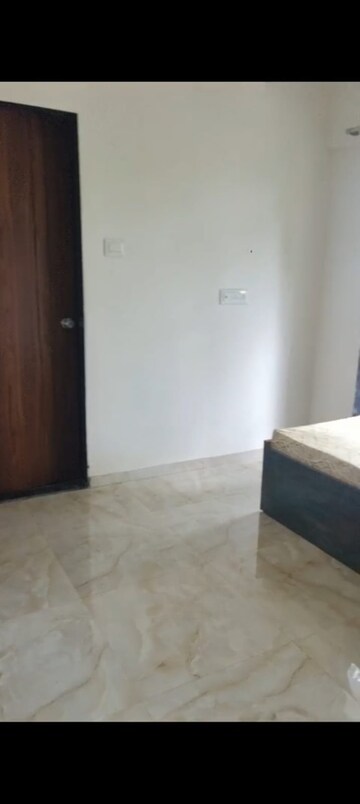 Room in 1 BHK Apartment at Rishab Jay Sarang, Malad East – for Rent