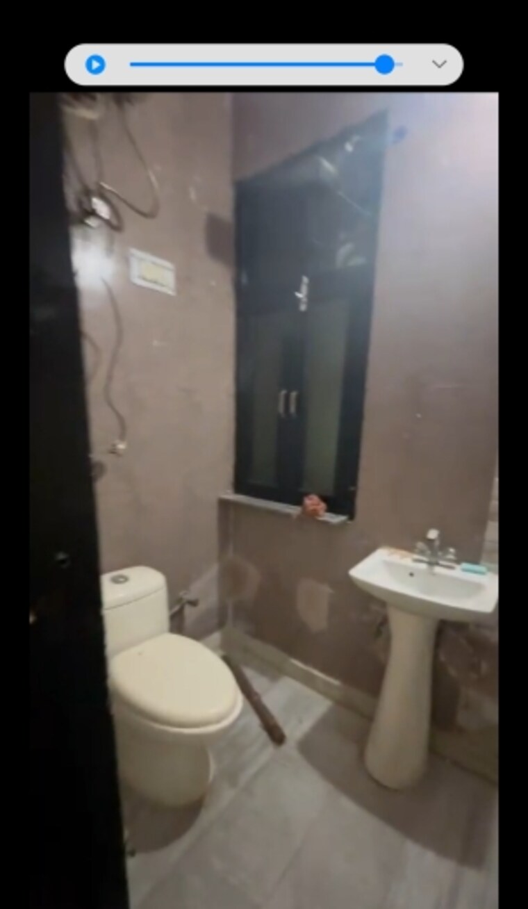 Bathroom, mansa ram park 2.5 Bedroom 70 Sq.Yd. Builder Floor In Mansa Ram Park Delhi 9073985