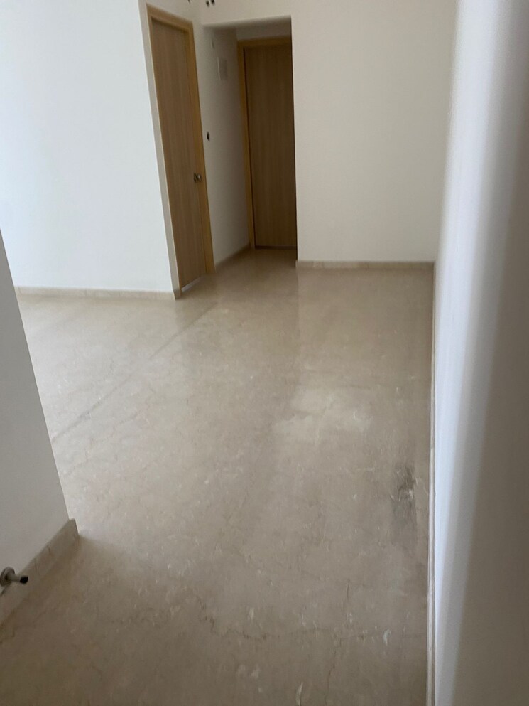 Room, malad west 2 Bedroom 780 Sq.Ft. Apartment In Malad West Mumbai 9073980