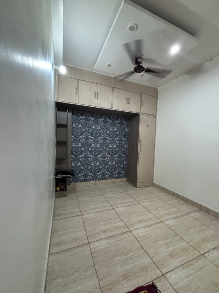 Room, mansa ram park 2 Bedroom 55 Sq.Yd. Builder Floor In Mansa Ram Park Delhi 9074019