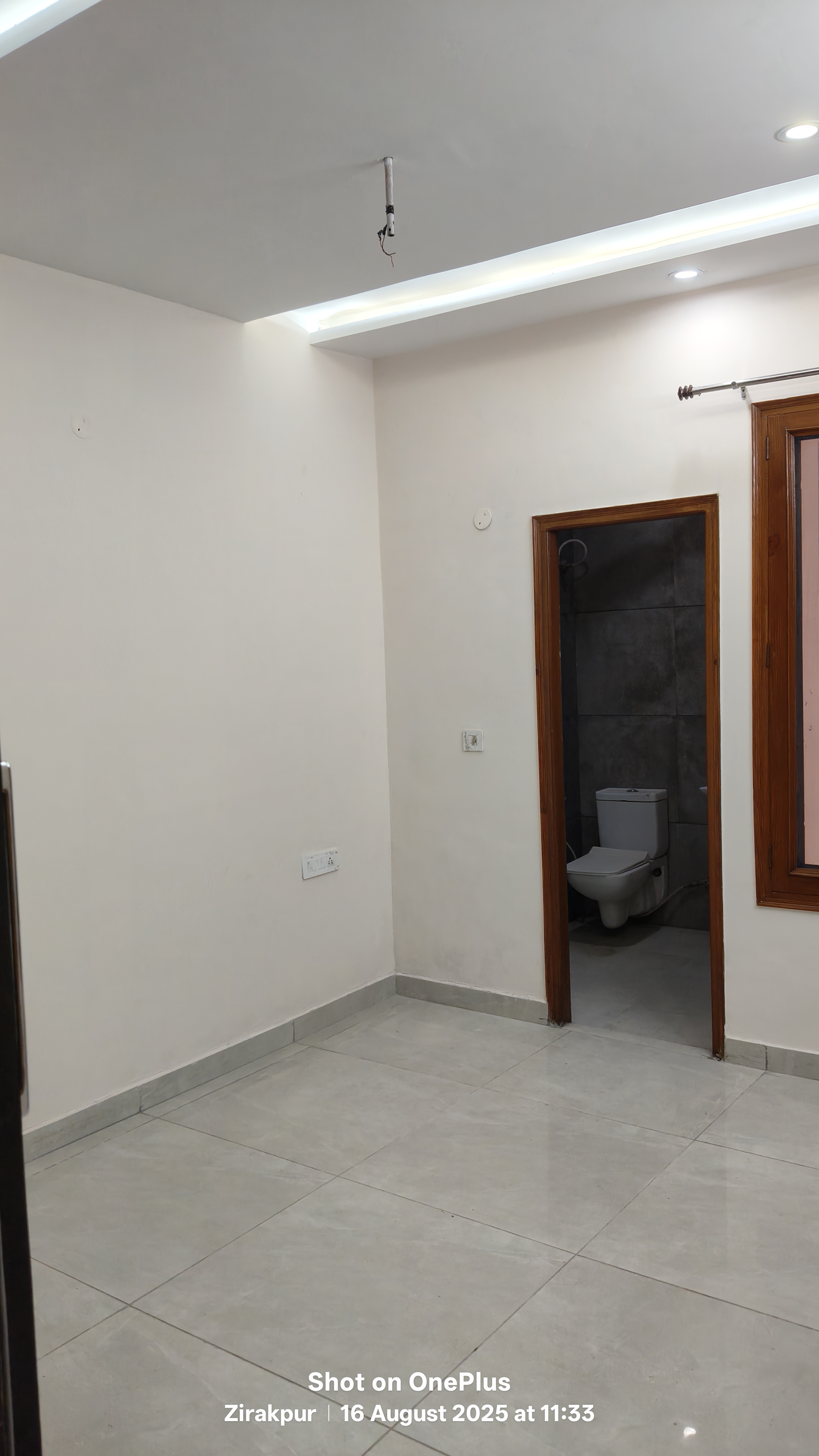 3 BHK + Servant Room Apartment For Sale in D R Estate 