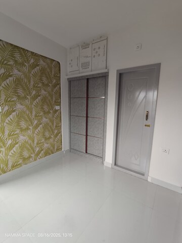 Room in Studio Builder Floor at Hsr Layout – for Rent