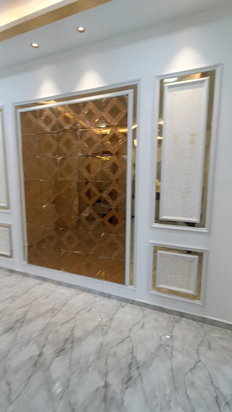 Balcony, gomti nagar 3 Bedroom 1800 Sq.Ft. Villa In Gomti Nagar Lucknow 9074073