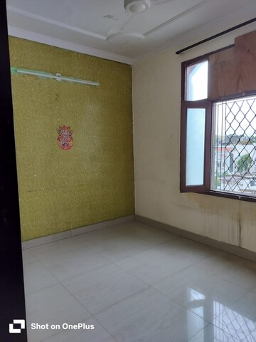 Room in 1 BHK Builder Floor at New Gupta Colony – for Sale