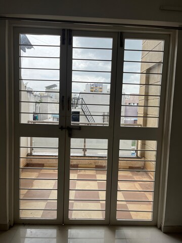 Room in 3 BHK Apartment at Shree Vardhaman Dreams, Wakad – for Rent