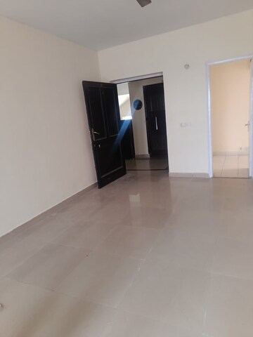 Room in 2 BHK Apartment at BPTP Princess Park, Sector 86 – for Sale