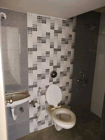 Bathroom in 2 BHK Apartment at Vimal Classic Nalasopara, Nalasopara West – for Rent