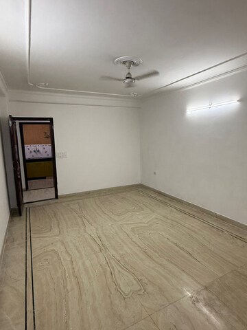 Room in 3 BHK Builder Floor at Saket – for Rent