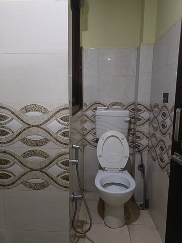 Bathroom in 3 BHK Builder Floor at Sector 52 – for Rent