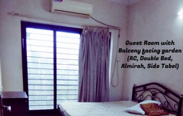 Room in 1 BHK Apartment at K Raheja Heights, Malad East – for Rent