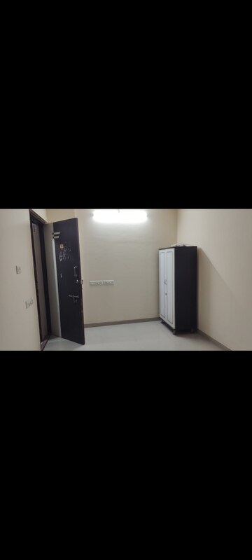 Room in 1 BHK Apartment at Metro Paradise, Mulund West – for Sale