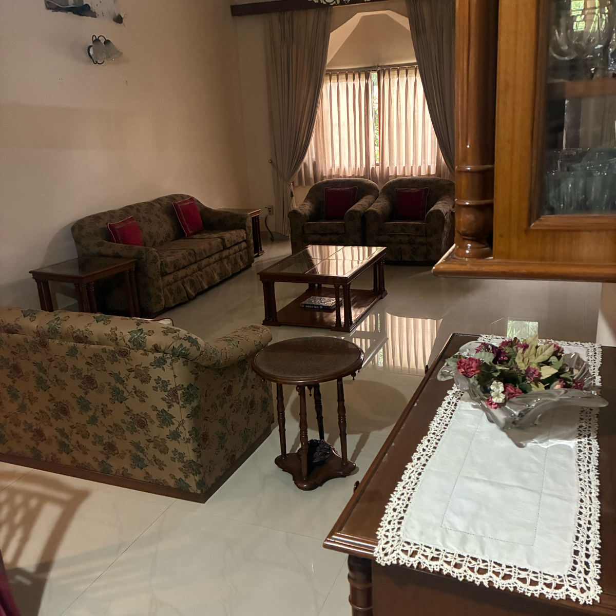 4 BHK + Extra Room Independent House For Rent in RWA Apartments Sector 30