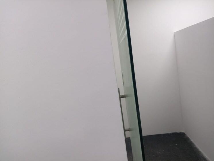 undefined, sector 63 Commercial Office Space 1250 Sq.Ft. In Sector 63 Noida 9074203