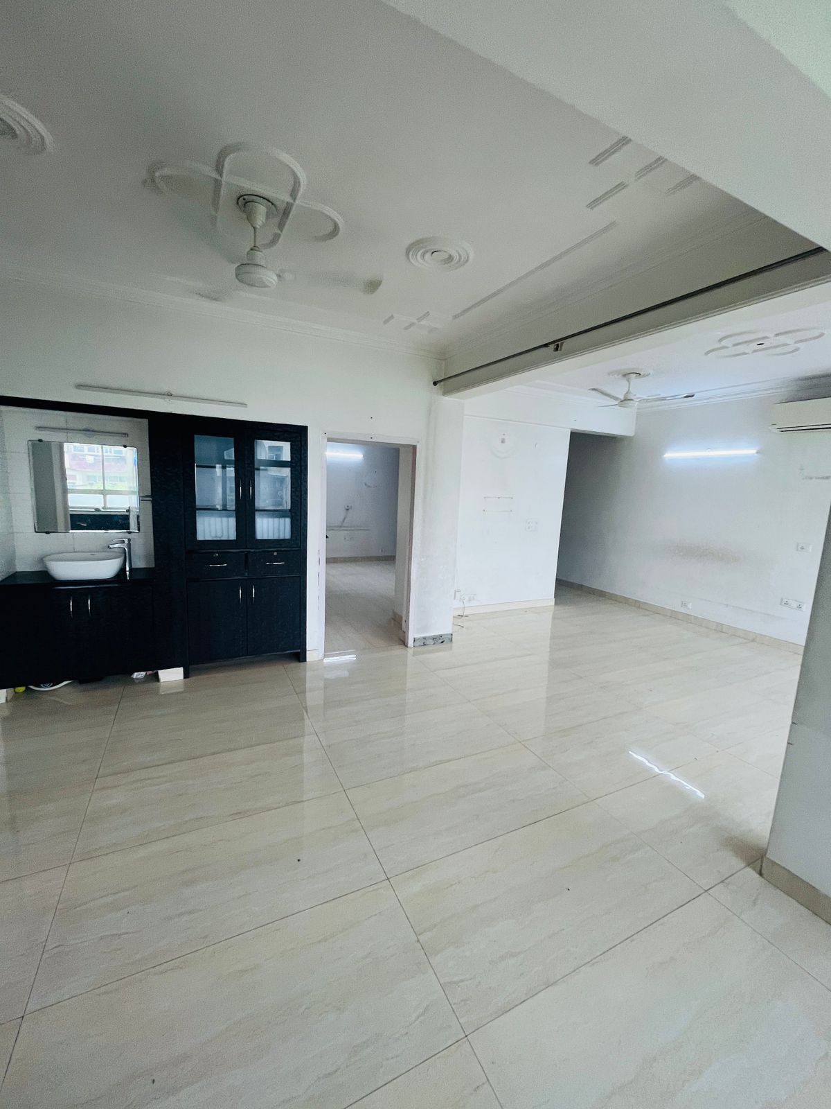 3 BHK + Servant Room Apartment For Rent in Sector 10 Dwarka