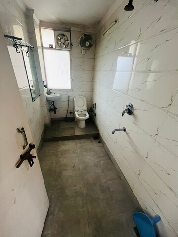 Bathroom in 3 BHK Apartment at Sector 10 Dwarka – for Rent