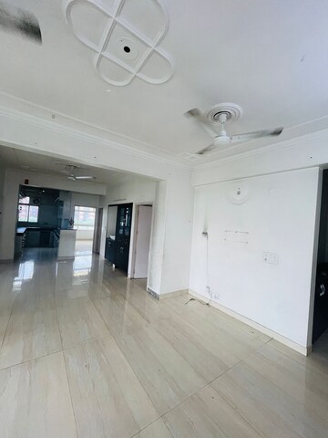 Room in 3 BHK Apartment at Sector 10 Dwarka – for Rent