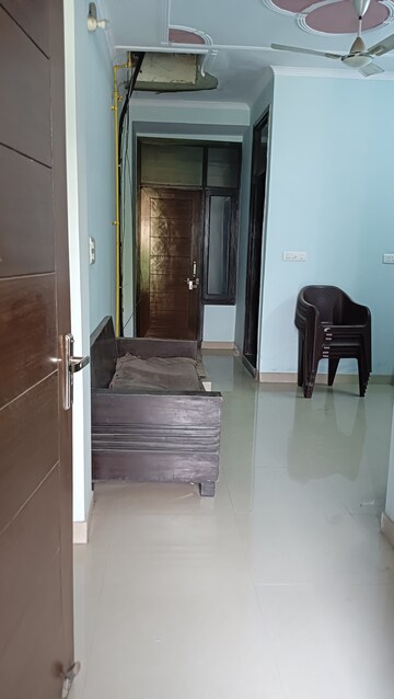 Bedroom in 1 BHK Apartment at Chattarpur – for Rent