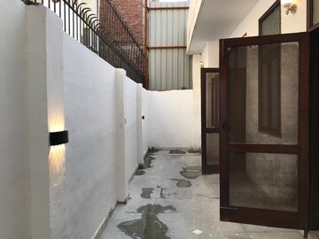 Building Lobby in 3 BHK Independent House at Sector 36 – for Rent