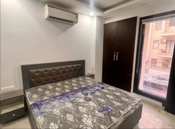 Bedroom in 2 BHK Apartment at Kandivali West – for Sale