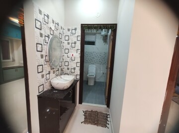 Team Area in 3 BHK Builder Floor at Kondapur – for Rent