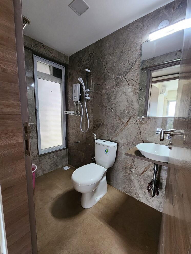 Bathroom, srishti-harmony-3-phase-1 2 Bedroom 667 Sq.Ft. Apartment In Andheri East Mumbai 9074309