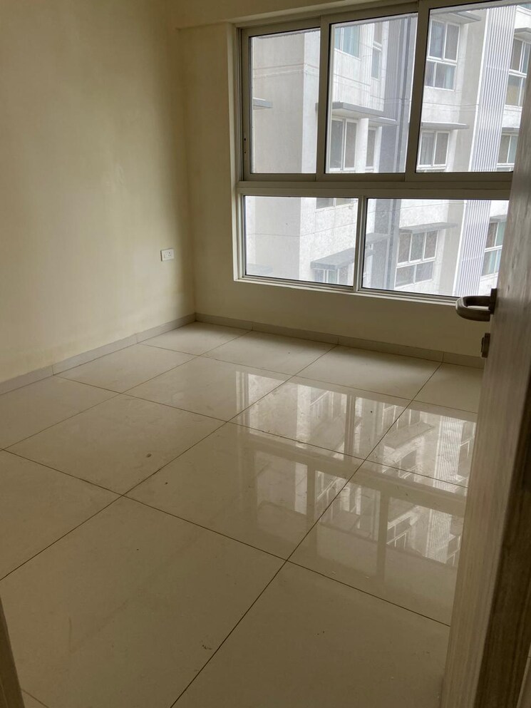 Room, wadhwa-atmosphere-o2 2.5 Bedroom 756 Sq.Ft. Apartment In Mulund West Mumbai 9074285