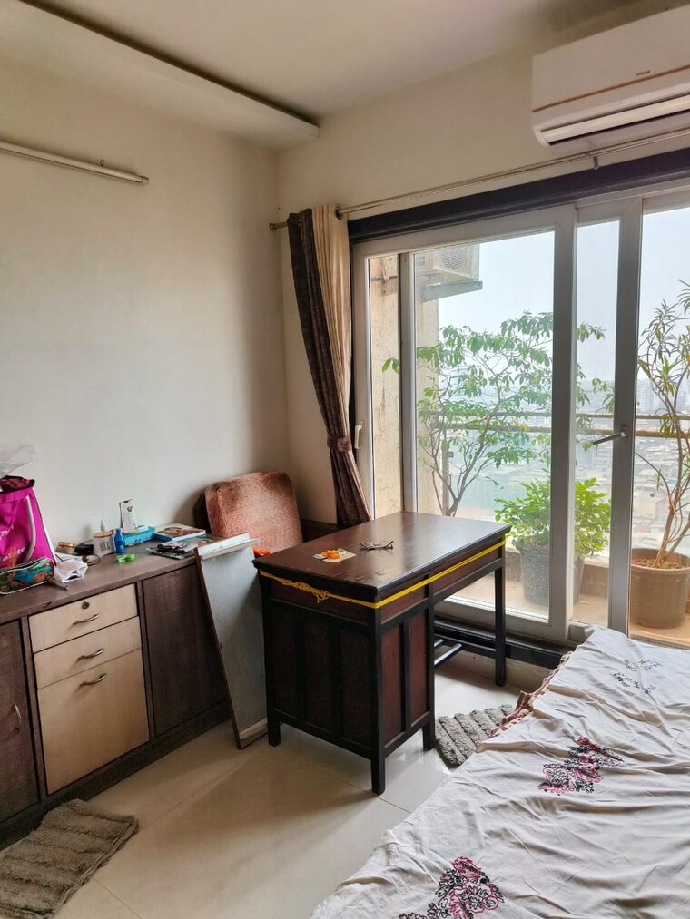 Living Room, kopar khairane 2 Bedroom 250 Sq.Yd. Apartment In Kopar Khairane Navi Mumbai 9074321