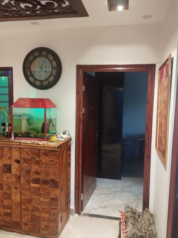 Bedroom in 2.5 BHK Builder Floor at Pinewood Enclave, Wave City – for Sale