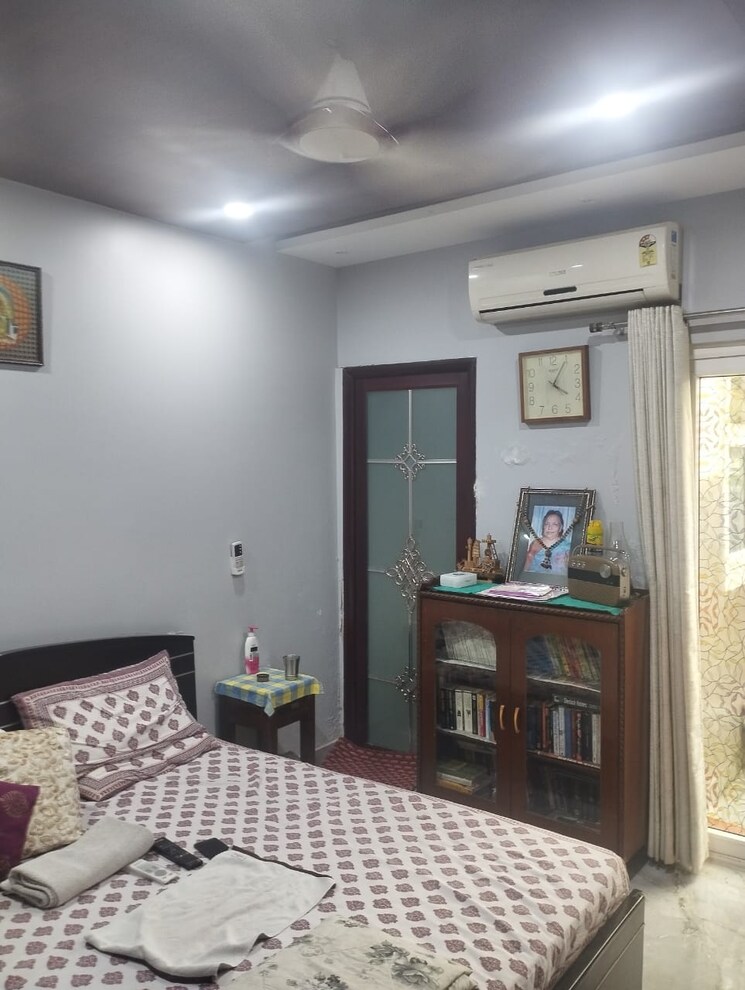 Bedroom, pinewood-enclave 2.5 Bedroom 194 Sq.Yd. Builder Floor In Wave City Ghaziabad 9072698