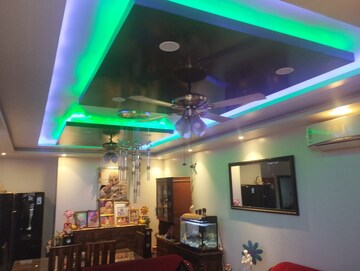 Furnished Amenities in 2.5 BHK Builder Floor at Pinewood Enclave, Wave City – for Sale