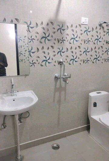 Bathroom in 1 BHK Builder Floor at Saket – for Rent