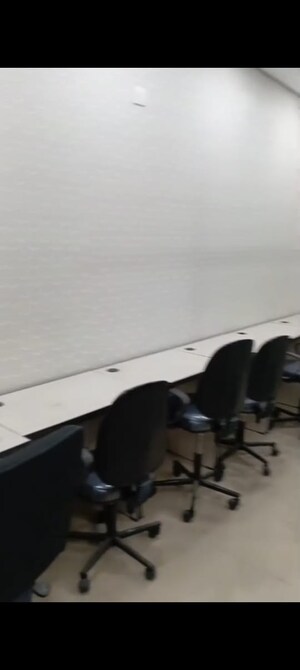  Office Space For Sale in Mani Casadona, New Town