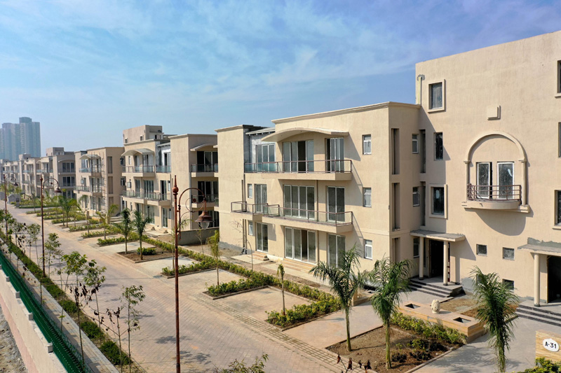 4 BHK + Extra Room Builder Floor For Sale in BPTP Amstoria