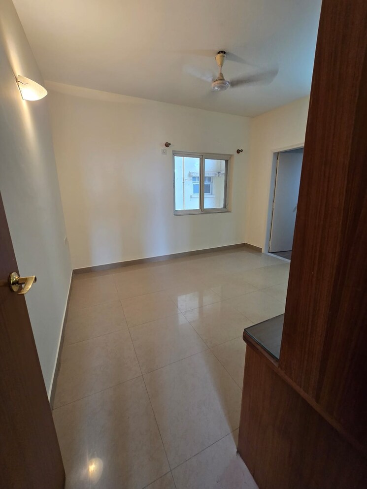 Room, yeshwanthpur 3.5 Bedroom 2000 Sq.Ft. Apartment In Yeshwanthpur Bangalore 9074402