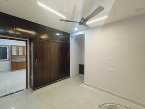 Room in 3 BHK Apartment at Srinivasa Nagar Colonys – for Sale