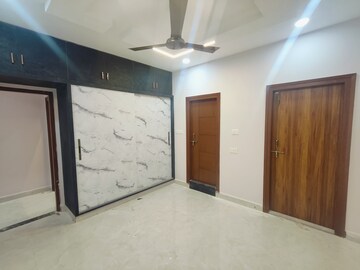 Room in 3 BHK Apartment at Srinivasa Nagar Colonys – for Sale