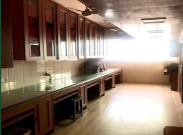  Office Space For Sale in Kalbadevi
