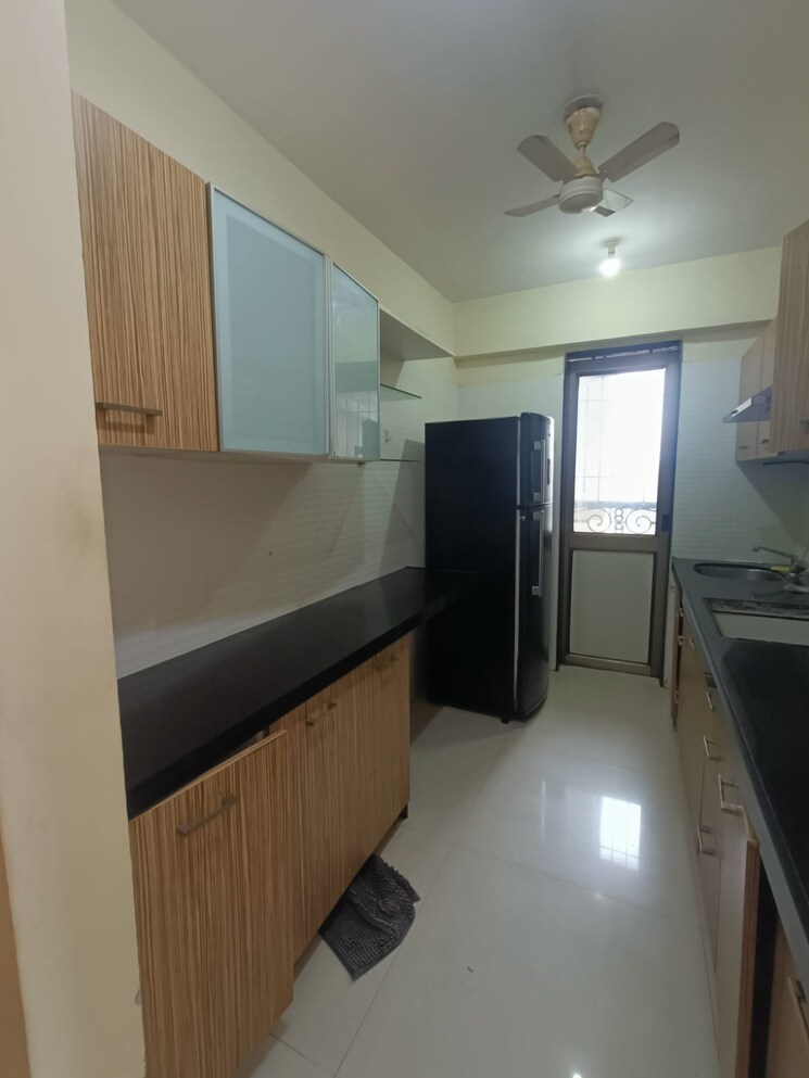 Kitchen, lake-primrose 2 Bedroom 970 Sq.Ft. Apartment In Powai Mumbai 9074443
