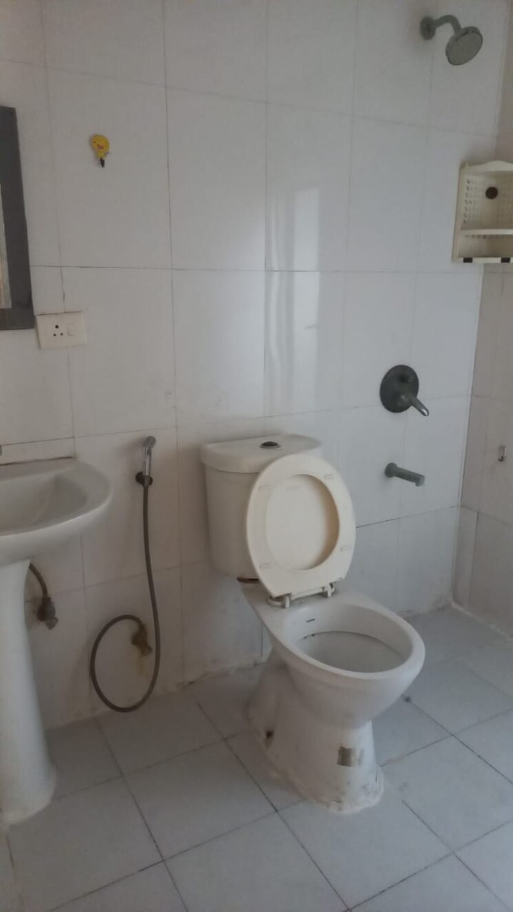 Bathroom, supertech-cape-town 2.5 Bedroom 1150 Sq.Ft. Apartment In Sector 74 Noida 9074461