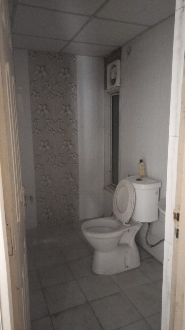 Bathroom, supertech-cape-town 2.5 Bedroom 1150 Sq.Ft. Apartment In Sector 74 Noida 9074461