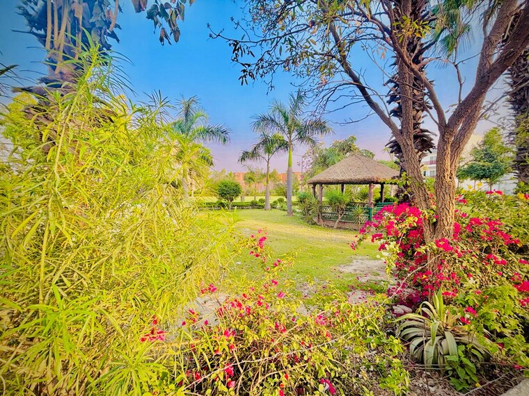 Garden, zestha-bhagirath-vihar-residency  200 Sq.Yd. Plot In Sector 27 Yamuna Expressway Greater Noida 9074454