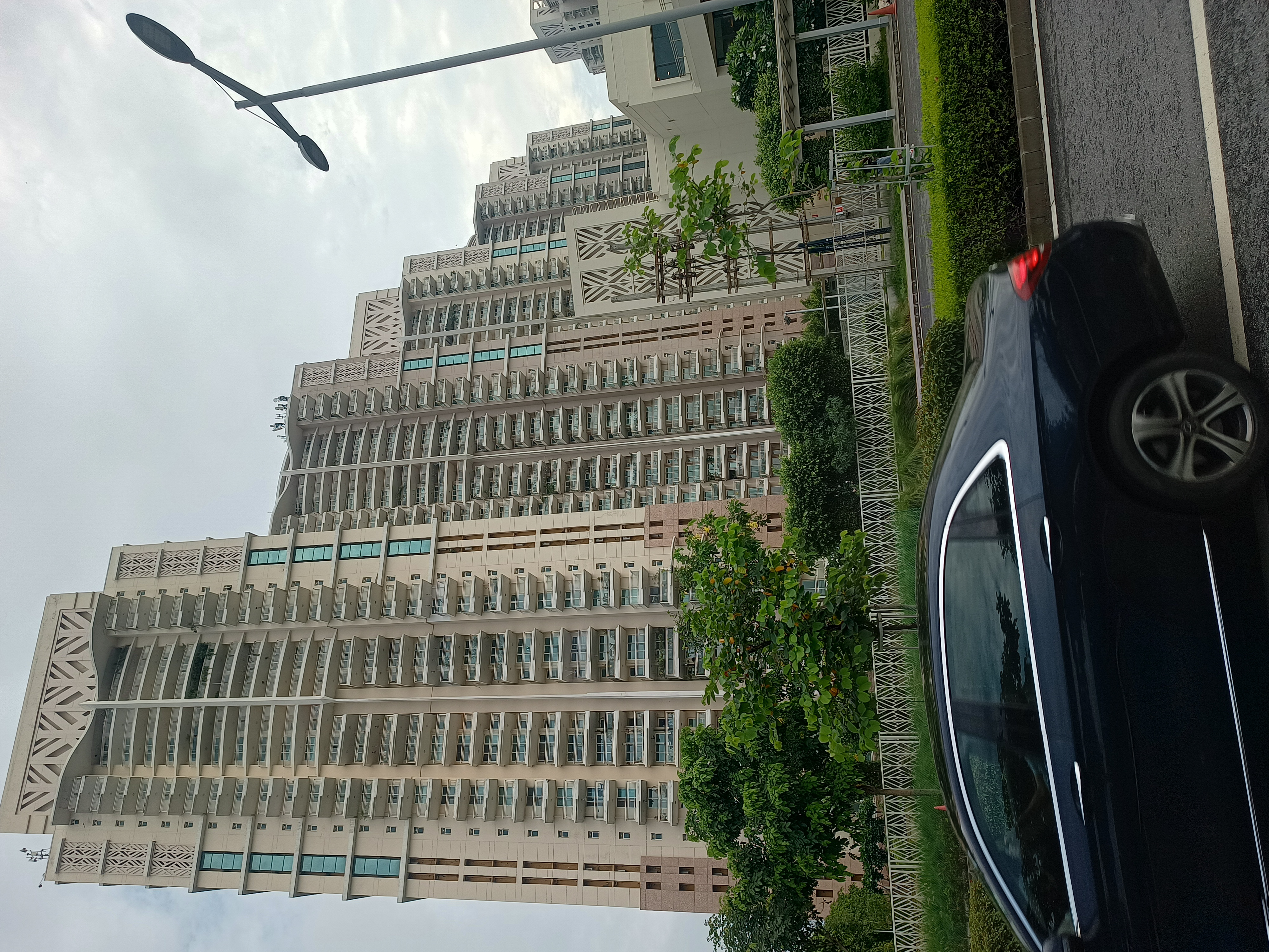 4 BHK + Servant Room 2704 Sq.Ft. Apartment in DLF Park Place