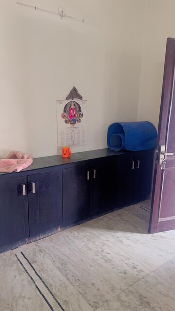Kitchen in 2 BHK Builder Floor at RWA Apartments Sector 40, Sector 40 – for Rent