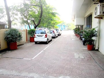 Parking in  Office Space at Gayatri Commercial Complex, Andheri East – for Sale