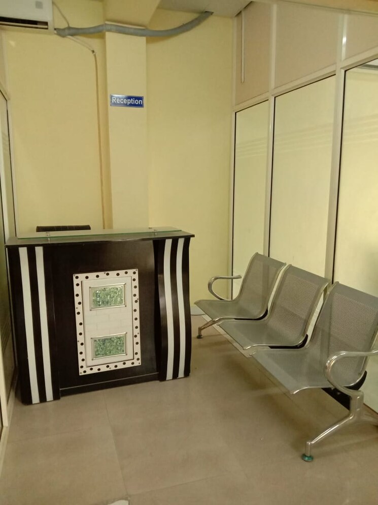 Bedroom, sector 63 Commercial Office Space in IT/SEZ 3000 Sq.Ft. In Sector 63 Noida 9074545