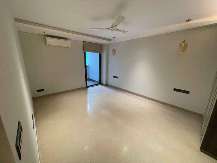 Room, sushant lok i 4 Bedroom 418 Sq.Yd. Builder Floor In Sushant Lok I Gurgaon 9074604