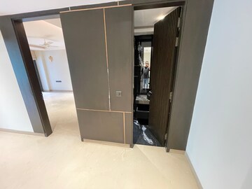 Furnished Amenities in 4 BHK Builder Floor at Sushant Lok I – for Sale