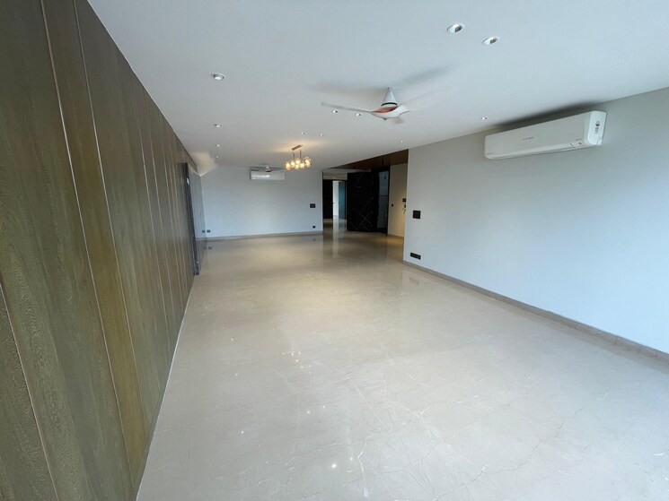 Room, sushant lok i 4 Bedroom 300 Sq.Yd. Builder Floor In Sushant Lok I Gurgaon 9074665