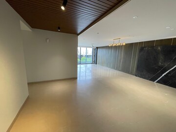 Room in 4 BHK Builder Floor at Sushant Lok I – for Sale